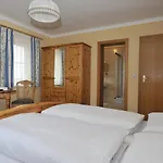 玛奇特旅馆 3*