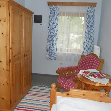 Gaestehaus Macheiner ゲストハウス