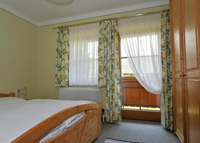 Gaestehaus Macheiner ゲストハウス Lessach Oberdorf