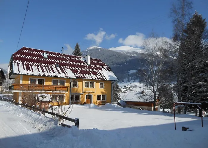 ゲストハウス Gaestehaus Macheiner